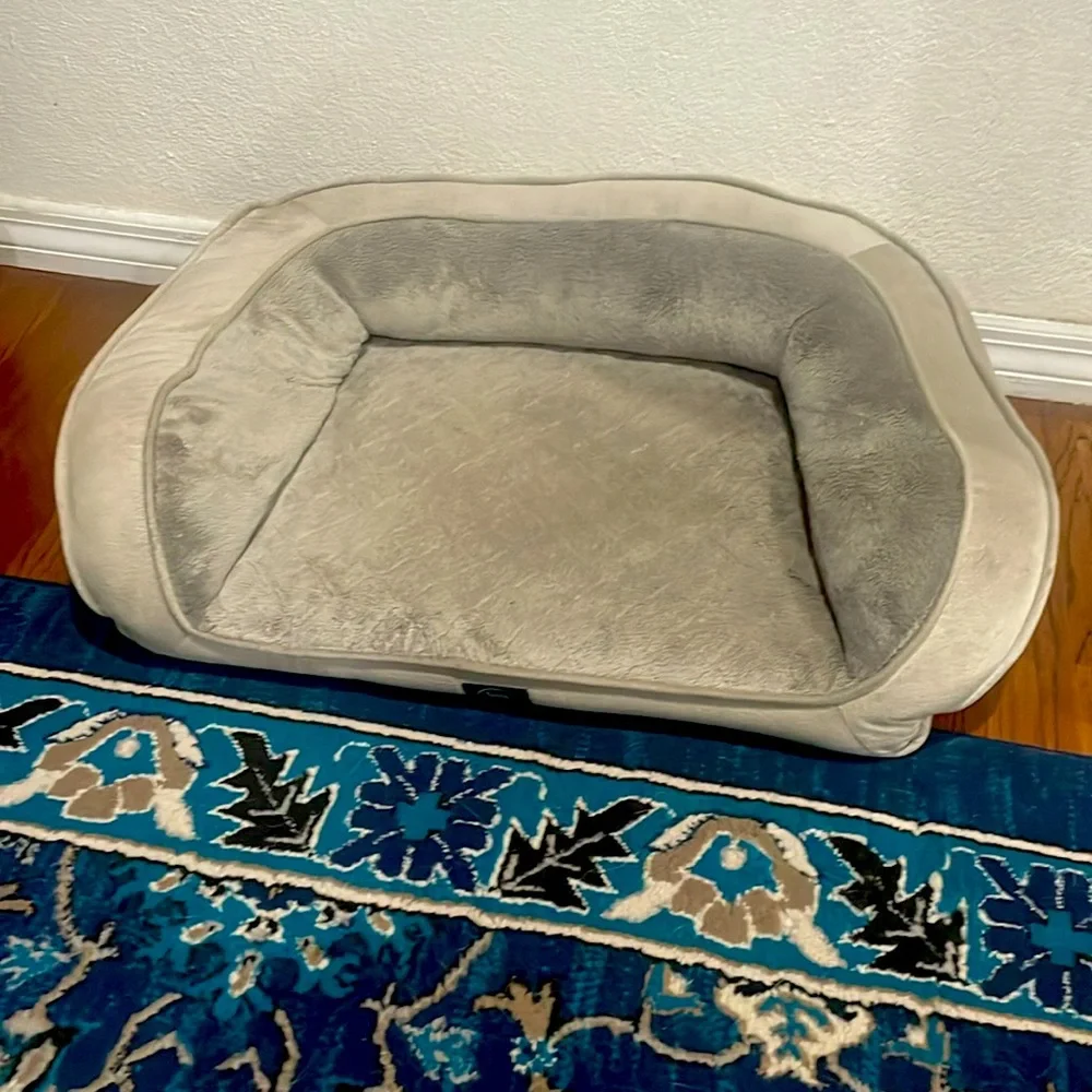 Bed for medium dogs.